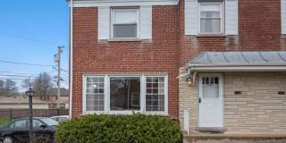 718 1/2 N Western Avenue Gallery 1