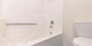 Emerald Court Apartment Homes Gallery 25