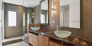 2Bd/1.75Ba Bellevue Townhome Gallery 11