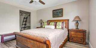 250 E Central Boulevard Gallery 17