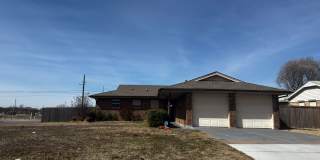 1602 NW 50th | $1,400/mo | 3 Bed | 2 Bath | 2-Car Garage Gallery 1