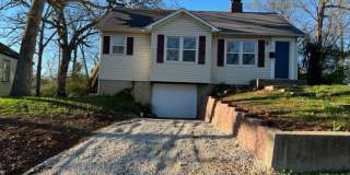 Adorable 2 bedroom 1 bath house Gallery 1