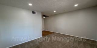 2338 Lynn Street-6 Gallery 3