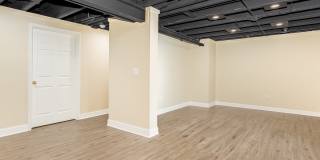 2494 Stoughton Circle Gallery 15