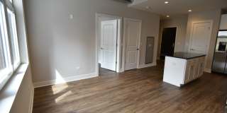 3833 N Broadway Gallery 130