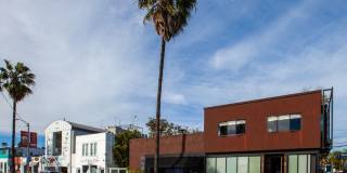 927 1/2 Victoria Ave Gallery 30