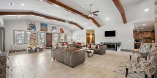 Lake Villas Apartments Gallery 21