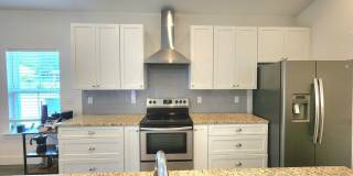 On the hunt for a beautiful, open floor plan home to rent close to downtown? Gallery 11