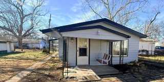 1 Bedroom | 1 Bathroom | Bonus Room | Garage Gallery 1