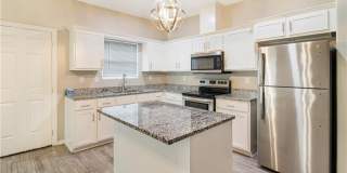 1817 Stauffer Street Gallery 4