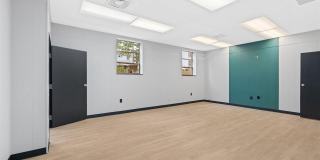 202 N Mulberry Street Gallery 26