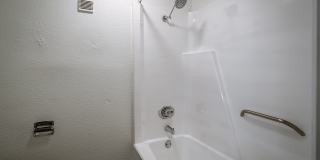 3000 @ Med Center Gallery 8