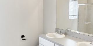 327 Cummings Avenue NW Gallery 8