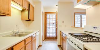 Charming Seward Minneapolis Living! 3 B2/2B Open Spacious Townhome!! Gallery 1