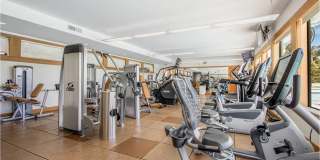 Harbor Point Waterfront Apartments Gallery 20