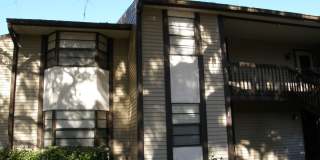 PRICE IMPROVEMENT!!  3/2 2nd floor Villa Gallery 1