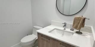 153 N Seabreeze Blvd Gallery 19