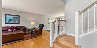 Fully Furnished Modern Home With Great Location Gallery 11
