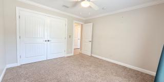 Large Open Concept House with Tons of Natural Light Gallery 21