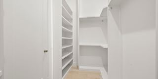 Luxury 5-Bedroom Home on 5 Acres | Pet-Friendly | Flexible Lease Terms Gallery 24