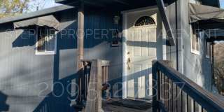 The Villa – Quiet 1 Bedroom Apartment with Mountain Views Gallery 1