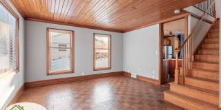 2 Bedroom Home with a Bonus Office/Den Space Gallery 1