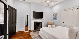 313 W Bolton St Gallery 12