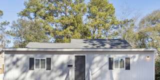 1932 Beech Street Gallery 1