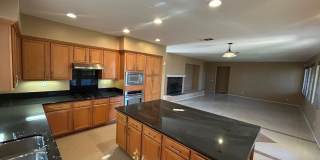 Spacious 5-Bedroom Home with Stunning Views Spacious 5-Bedroom Home with Stunning Views Gallery 10