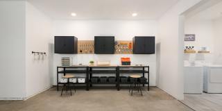 Cantera Gallery 21