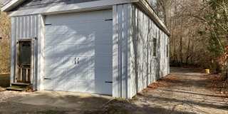 Charming Country Studio Gallery 1
