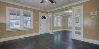 706 Frank Gallery 21