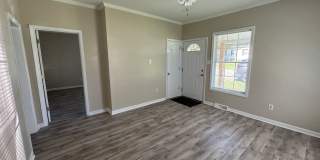 MOVE-IN READY! Gallery 4