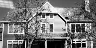 21 Charles Avenue Gallery 2