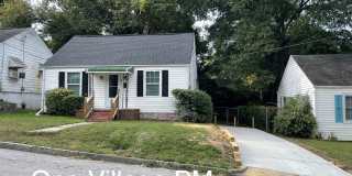 3 bedroom 1.5 bath home close to downtown Durham! 3 bedroom 1.5 bath home close to downtown Durham! Gallery 1