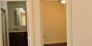 ☀️Newly Remodeled 2 Bed / 1 Bath Apartment Unit  – Great Layout Gallery 6