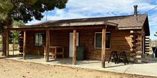 Charming 2 Bedroom Home on Large Private Lot with Mountain Views Gallery 1