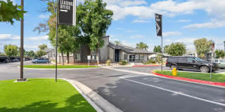 The James Apartments Gallery 95