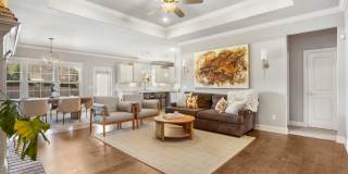 114 Saint Vincent Street Gallery 21