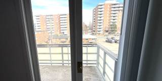 Studio Apartment in DU Area-Parking and Storage! Gallery 9