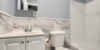 2533 W LOMBARD Street Gallery 15