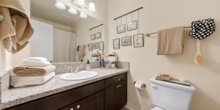 Harbor Park Apartment Homes Gallery 11