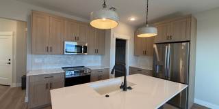 BRAND NEW TOWNHOME FOR RENT BY CRIMSON CLIFFS! Gallery 1