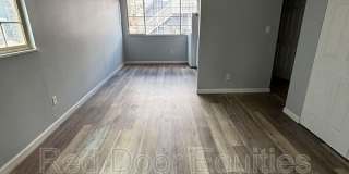 117 W Walnut St - 1B Gallery 5