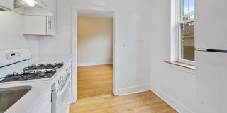 1923 W Estes Ave Gallery 3