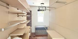 1801 Roscomare Road Gallery 21