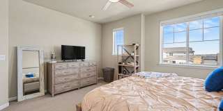 Gorgeous 3 bed 2.5 bath Home Available in Parker! Gallery 11