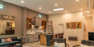 612 W 8th Avenue Gallery 8