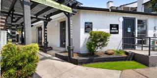 Tides on Larga Apartments Gallery 1