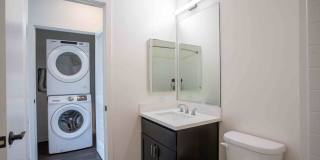 The Angelino Gallery 13